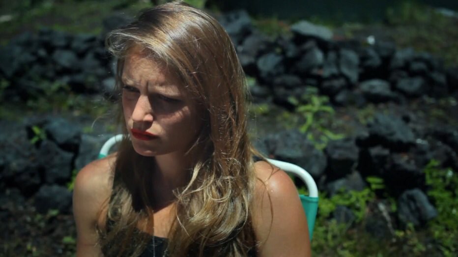 ThroupleMovie's tweet photo. Trouble in paradise! Come play w/ Lexi in this strange Hawaiian who-done-it #darkcomedy #indiefilm #film #hawaii #supportindiefilm #throuple https://t.co/fZRdzKvBvv