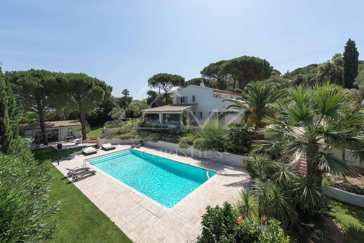 Michael_Zingraf's tweet photo. #Sale #CloseToSaintTropez #CharmingProperty #NeoProvencal #LuxuryRealEstate #FrenchRiviera
Full story here: https://t.co/lRDnLnl3sz https://t.co/10cR63k9sa