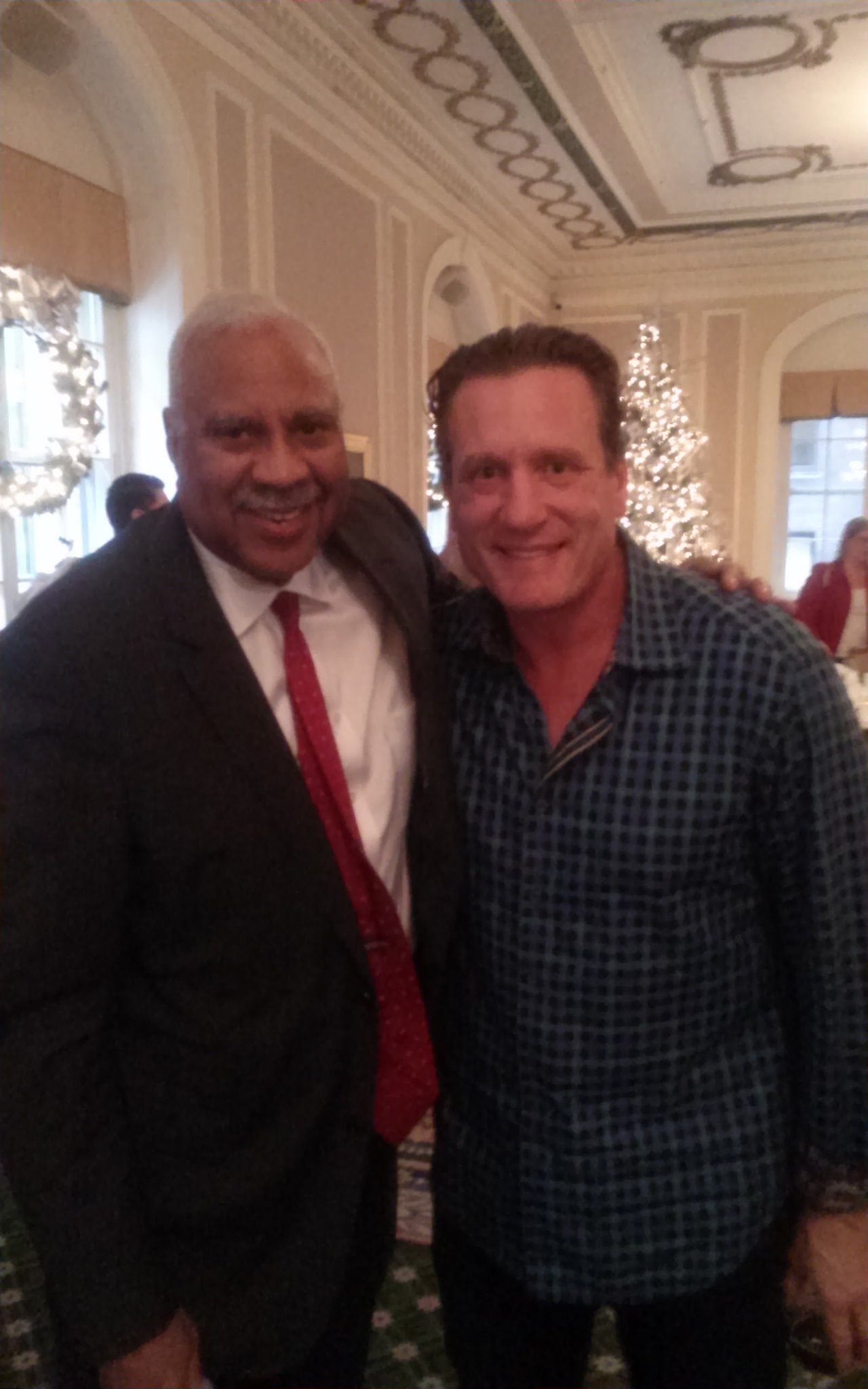 Happy birthday, Jeremy Roenick. The Blackhawks plan to honor the 9-time All-Star on Sunday. 
