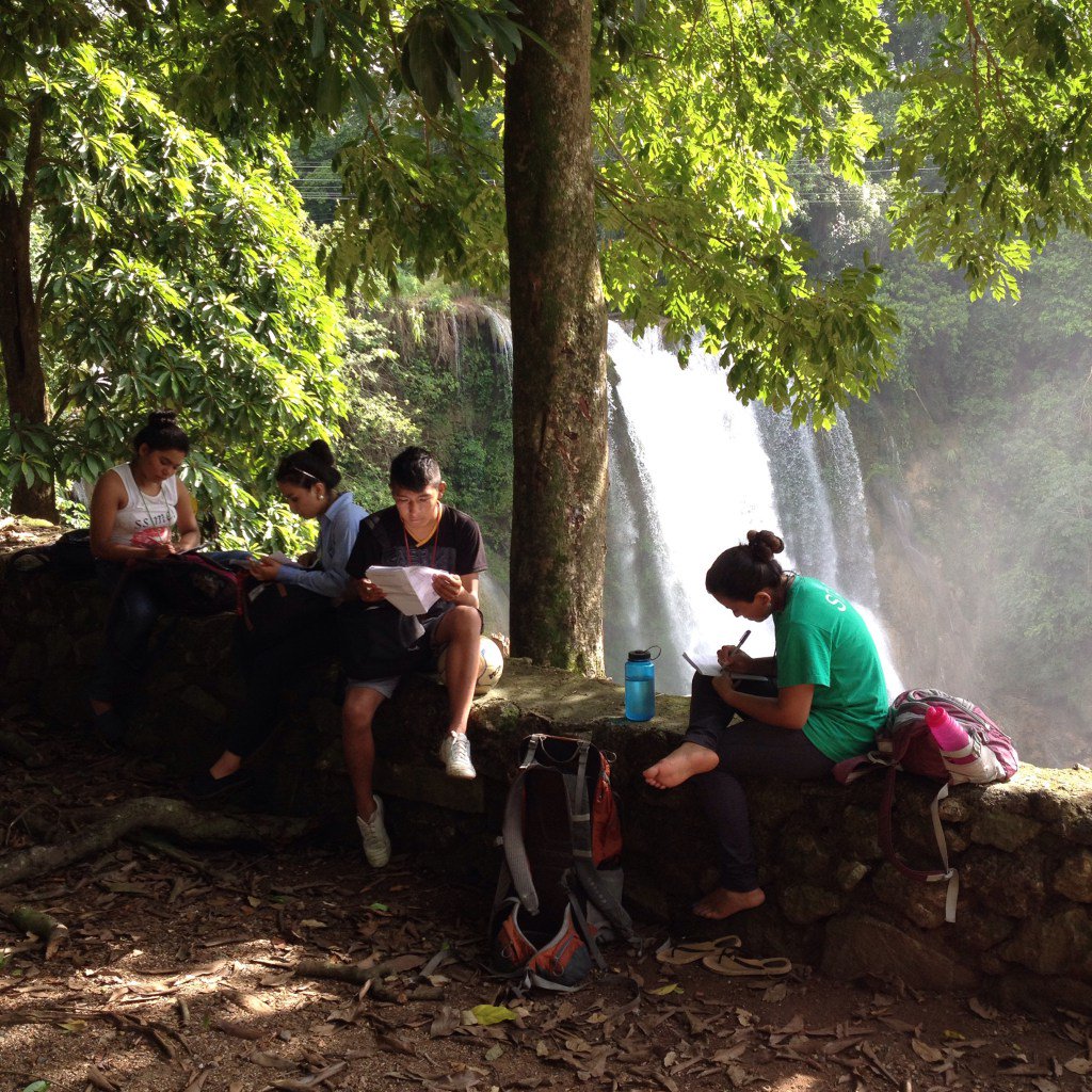 Living Water urbantrekkershonduras.org/2017/01/17/liv…