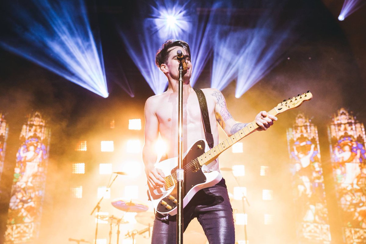 PanicAtTheDisco's tweet photo. Better get tickets to your #DeathOfABachelorTour show before they're gone too https://t.co/mbJbc7ay2K https://t.co/t7dOO7UC4w