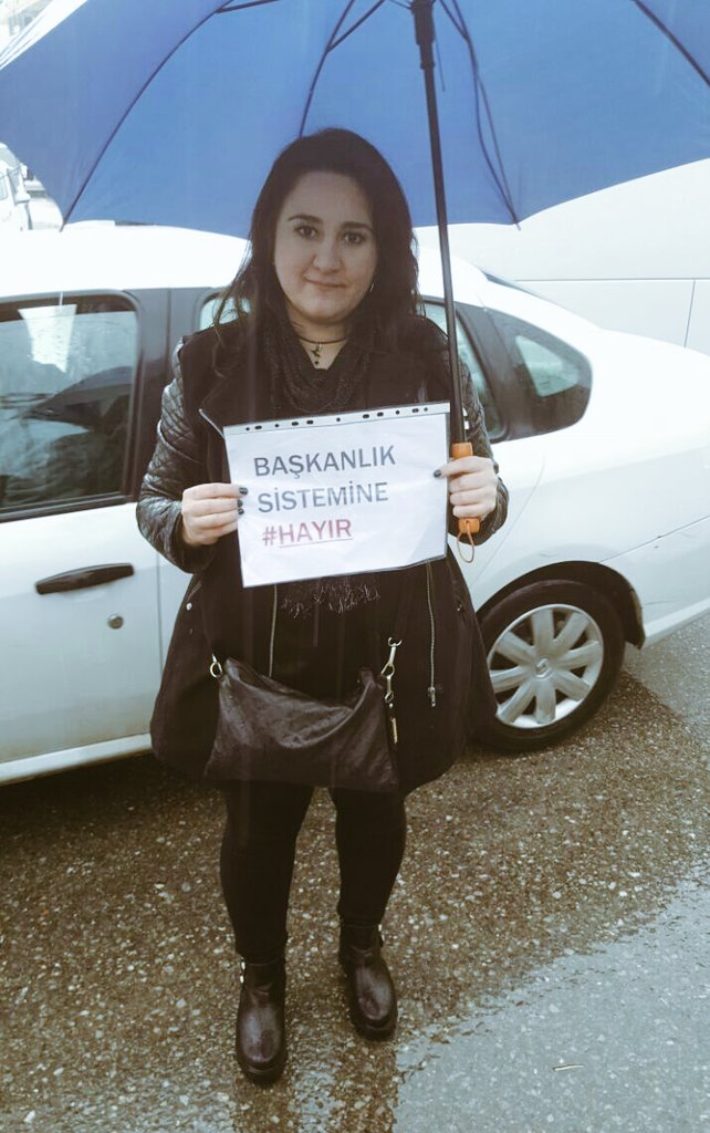 BucaChp's tweet photo. Bugün Üç Kuyular Meydanında hep birlikte diktaya karşı #AyağaKalkıyoruz eylemi yaptık
#ŞimdiDeğilseNeZaman 
#BaşkanlığaHAYIR
#HAYIR
#ChpBuca https://t.co/TyuhpweSTv