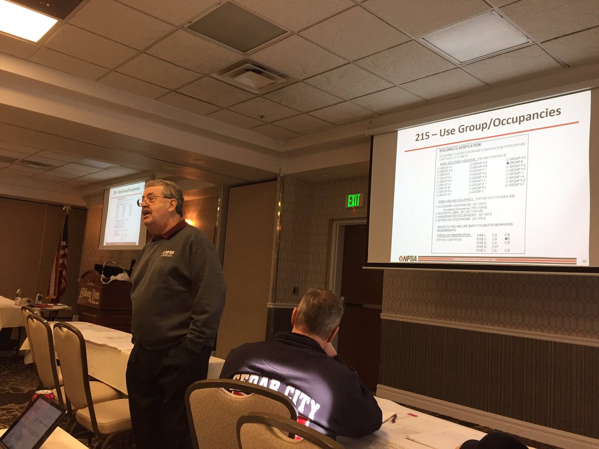 IntegraCCfire's tweet photo. John Corso, NFSA, teaching sprinkler plan review to FM Assn of Utah.
@IntlCodeCouncil @ICC_GR @NFSAorg https://t.co/AJsw8UwIQP