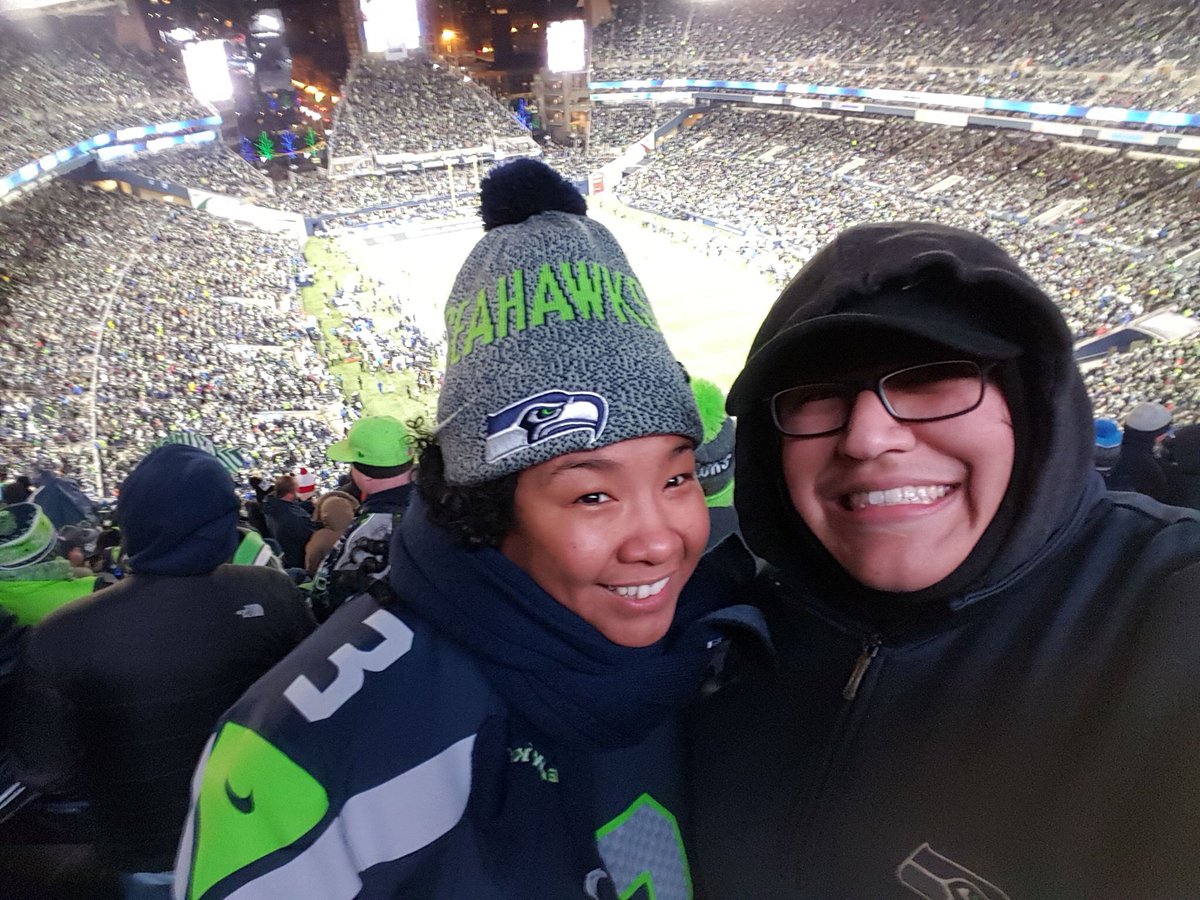 SandraD2429's tweet photo. Love my SEAHAWKS! #CTLSeahawks #Contest https://t.co/nSdAWoJbCM