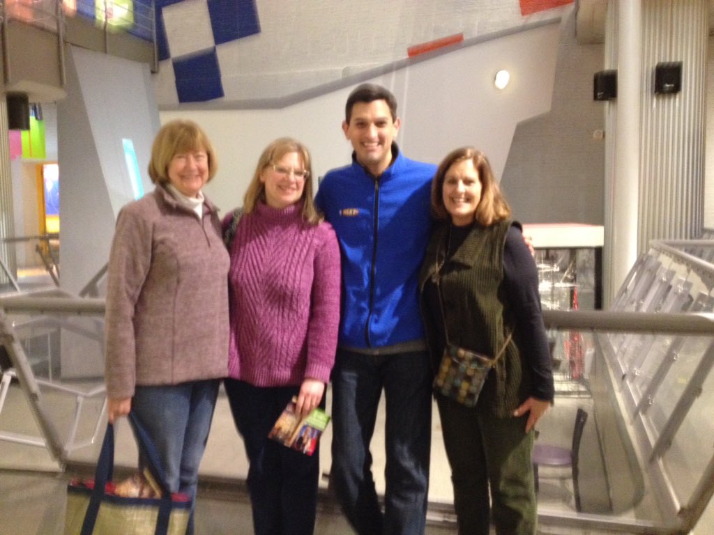 mdmartin53's tweet photo. Louisville Collegiate teachers hanging out with WLKY meteorologist Matt Milosevich at the Kentucky Science Center... great fun! https://t.co/xG0FTNFNzc