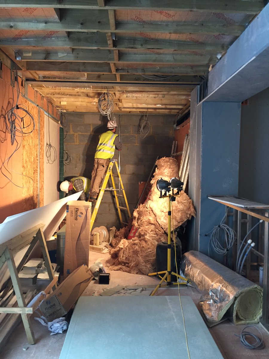 barbarellades's tweet image. Some of the 'before' photos of Twickenham Studios roof top members bar. We loved this project!  
See more about it: ow.ly/smGj3084ZzM