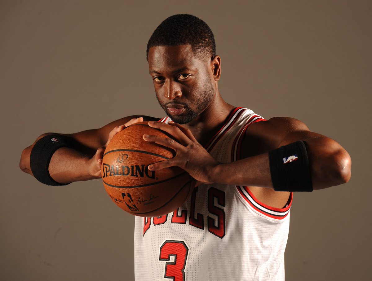 NBA's tweet photo. Join us in wishing @DwyaneWade of the @chicagobulls a HAPPY 35th BIRTHDAY! #NBABDAY https://t.co/AcSed9WhMk