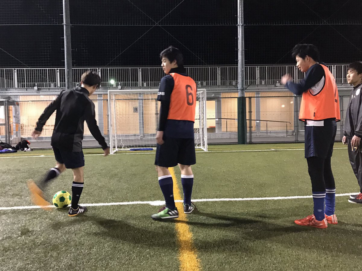 fc_unify_2015's tweet photo. 2017年1発目の活動お疲れ様でした！
気温は3℃と低かったですが、みなさん頑張って動いていました🏃💨
次回の活動は2月7日 20時〜 #大蔵海岸多目的広場 興味のある方はぜひ来てください😊
#FC・UNIFY #一つになる https://t.co/QASTJ0SGO4