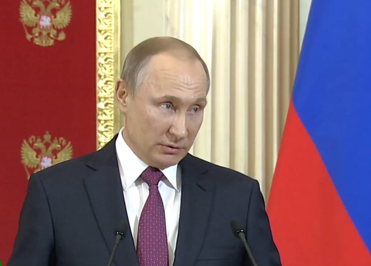 Путин:Люди, которые заказывают и используют фальшивки такого рода, как про Трампа, хуже проституток. У них нет никаких моральных ограничений