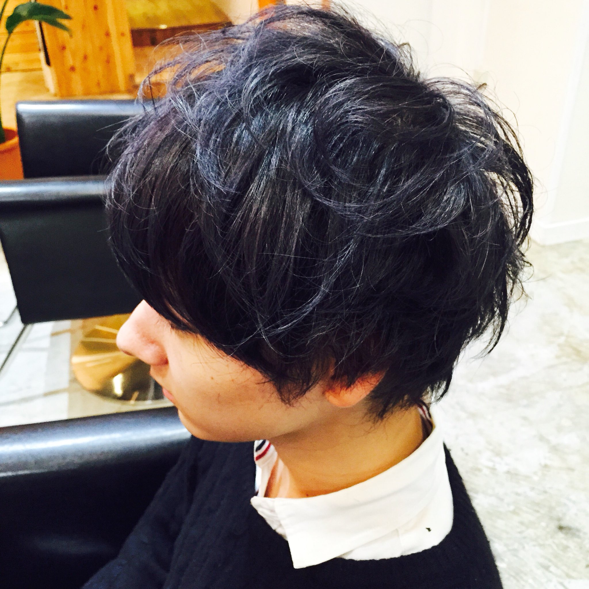 Ikedai 池下大介 メンズカット Wカラー 大阪 理美容師 ダークバイオレットカラー ダークトーンなのに透明感がいい感じ 大阪メンズカット 束感カットスペシャリスト ダブルカラースペシャリスト 関西一上手いメンズカット ダークバイオレット