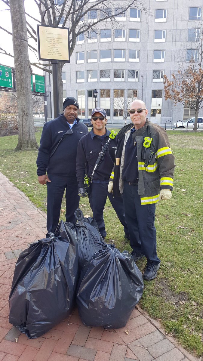 ThielAdam's tweet image. Our @PhillyFireDept members were everywhere yesterday for #MLKday2017! #pfdstrongtogether #24x7x365 #dedicationandservice