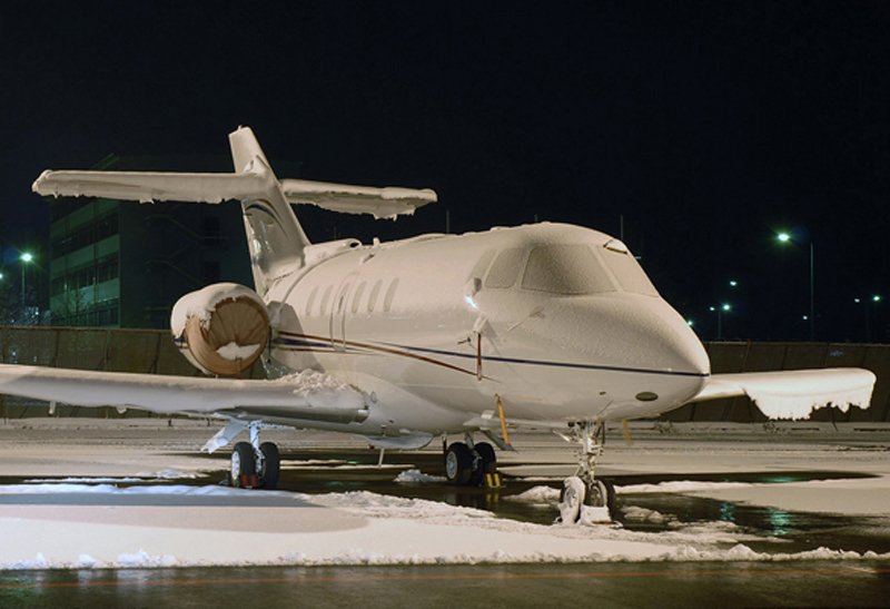 FlyPrivate's tweet photo. De-icing your #aircraft when needed is critical for passenger safety. https://t.co/LeKKpt9Qur #privatejetcharter #flyprivate #winterflights https://t.co/Qw6Lf7gCBE