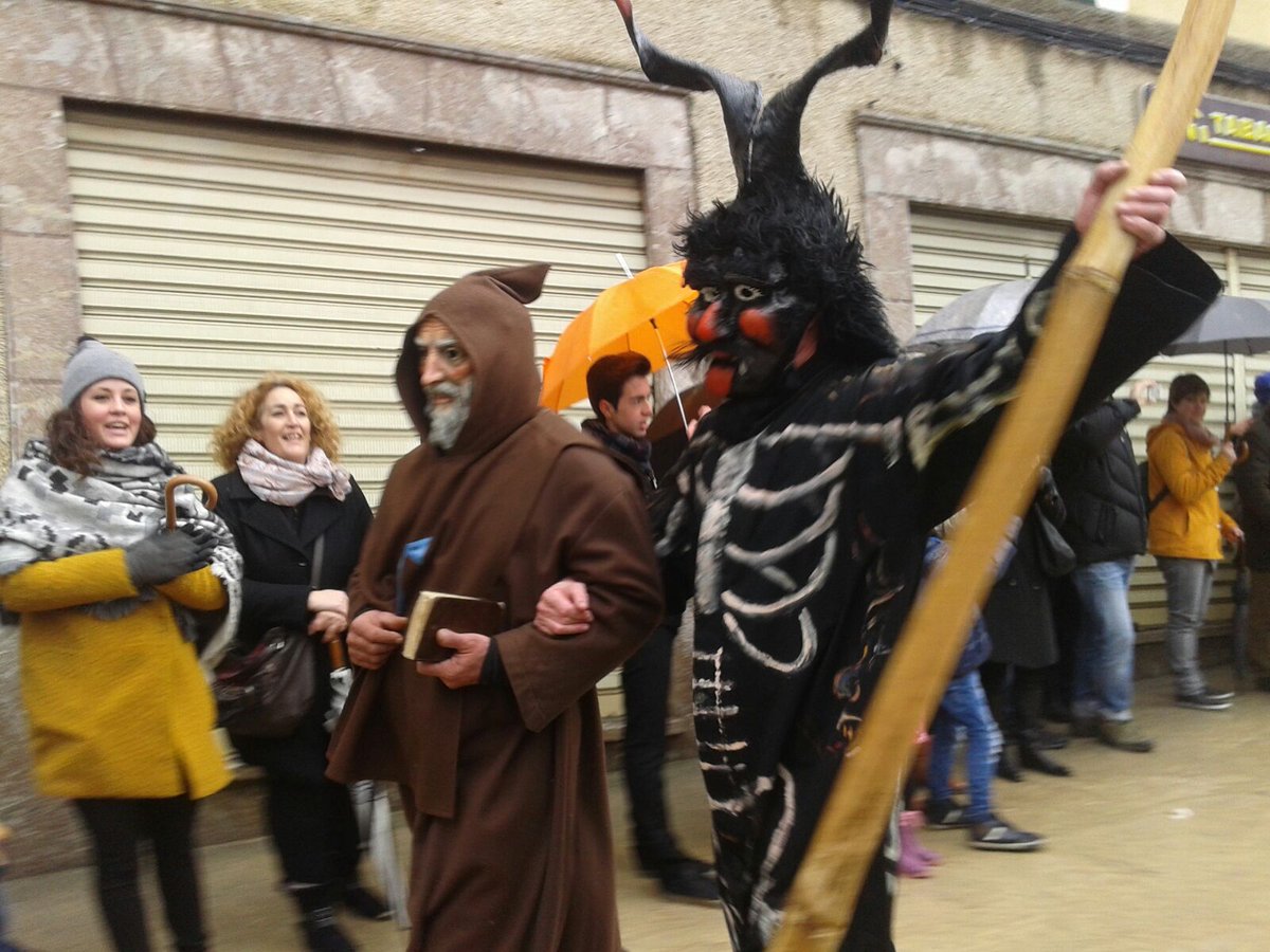 i_pascual's tweet photo. #Colcada #nevada a #Artà #SantAntoni #SantAntoniIB3 @IB3 @IB3televisio https://t.co/Hgzc7Ml5gk