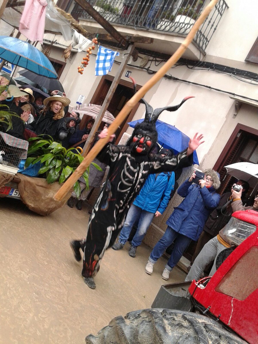 i_pascual's tweet photo. #Colcada #nevada a #Artà #SantAntoni #SantAntoniIB3 @IB3 @IB3televisio https://t.co/Hgzc7Ml5gk