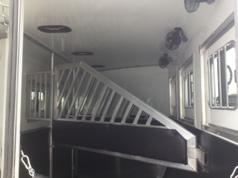 trailersaler's tweet image. 2017 Show season has started!  Do it right!