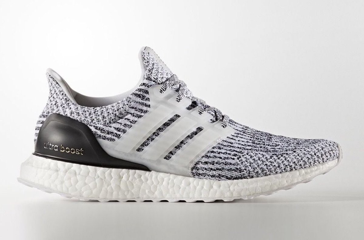 Follow &amp; Retweet 
3 lucky followers will receive a free slot 
Opening today 
Copitforme.com