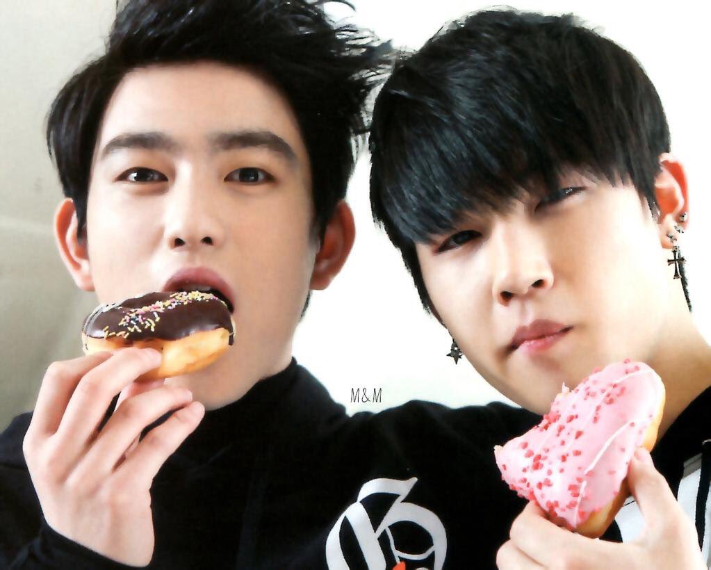got7_0922_1029's tweet photo. おめでとう(；▽；)

 #1700dayswithJJProject https://t.co/03VgYOeMdj