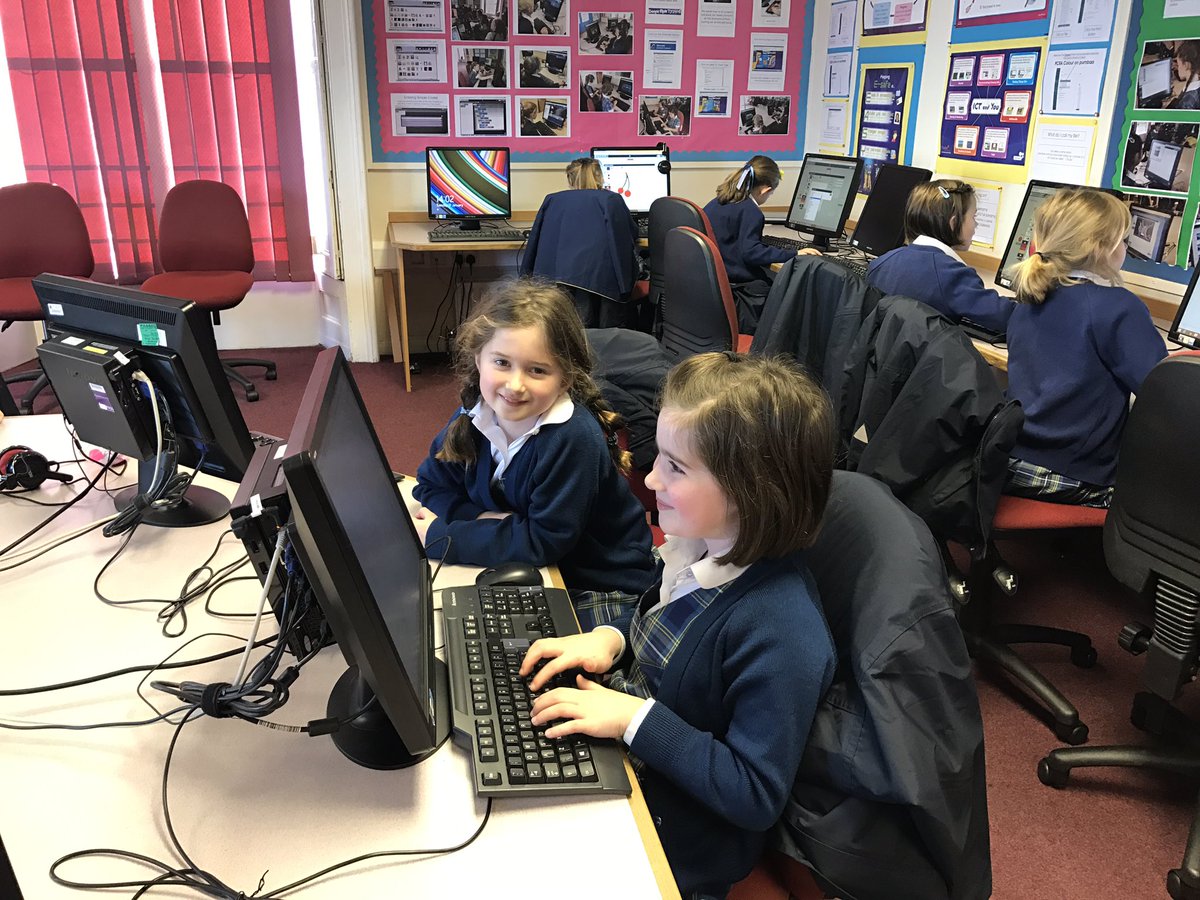 NDS_COMPUTING's tweet photo. #year2 are creating #branchingdatabases using @purpleMash #2Question #computing #collaborating #sorting #classifying https://t.co/7c8Uj6ZJS7