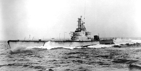 RonEstrada's tweet photo. On March 20th, 1944, the USS Angler (SS240) rescued 58 American civilians from Japanese occupied Philippines. 

#ww2 #navy https://t.co/kdCwbjlXdV