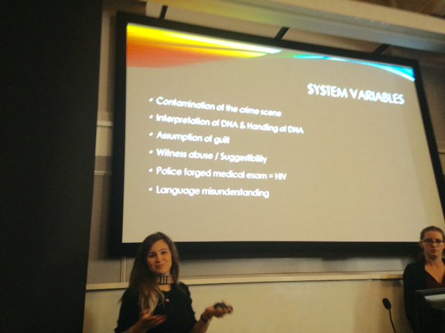 AminaMemon1's tweet photo. Excellent presentation by 3rd years @RHULPsychology on @innocence #amandaknox #miscarriage justice errors in investigation System variables https://t.co/xmz1WytC0L