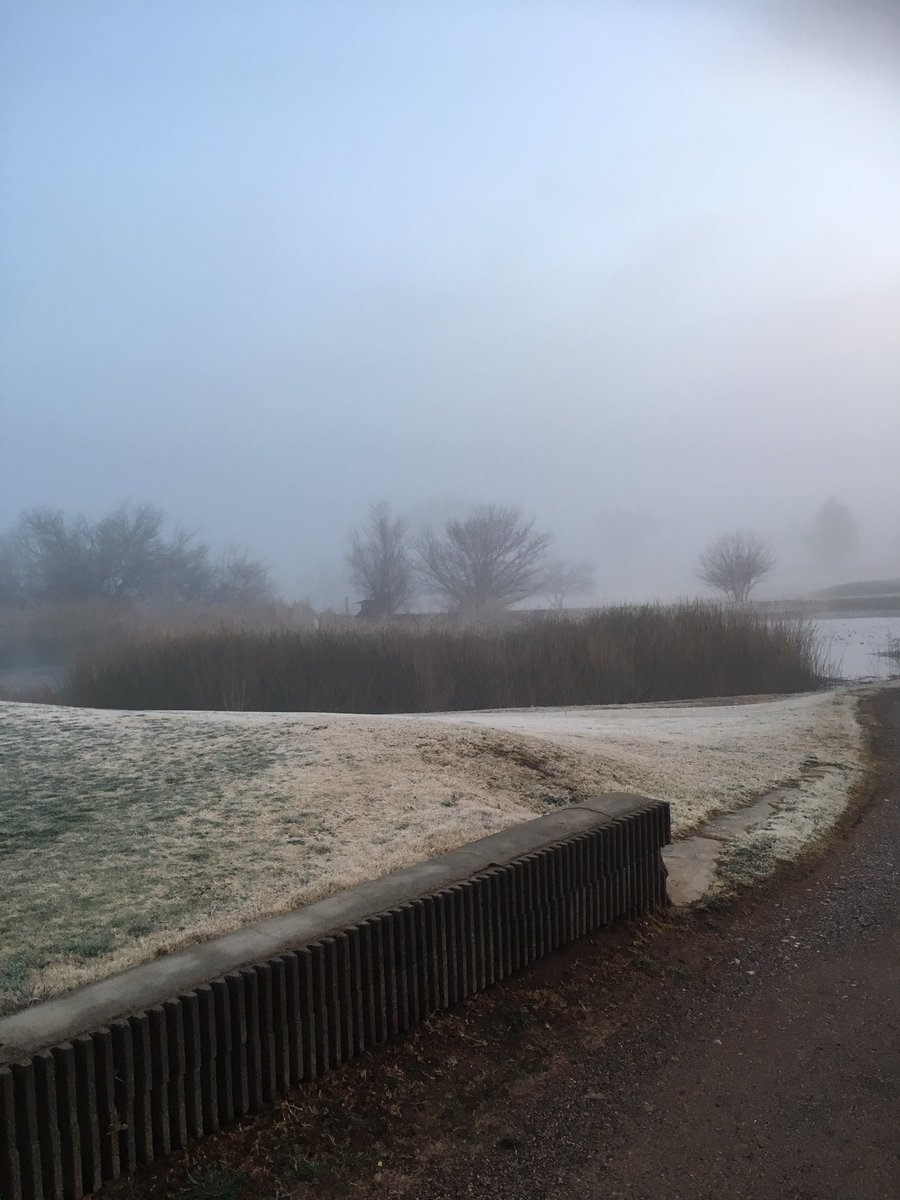 msymons523's tweet photo. @jeffbeamish this was the fog this morning at Turquoise Valley golf course in Naco AZ https://t.co/SwDxw4trcA
