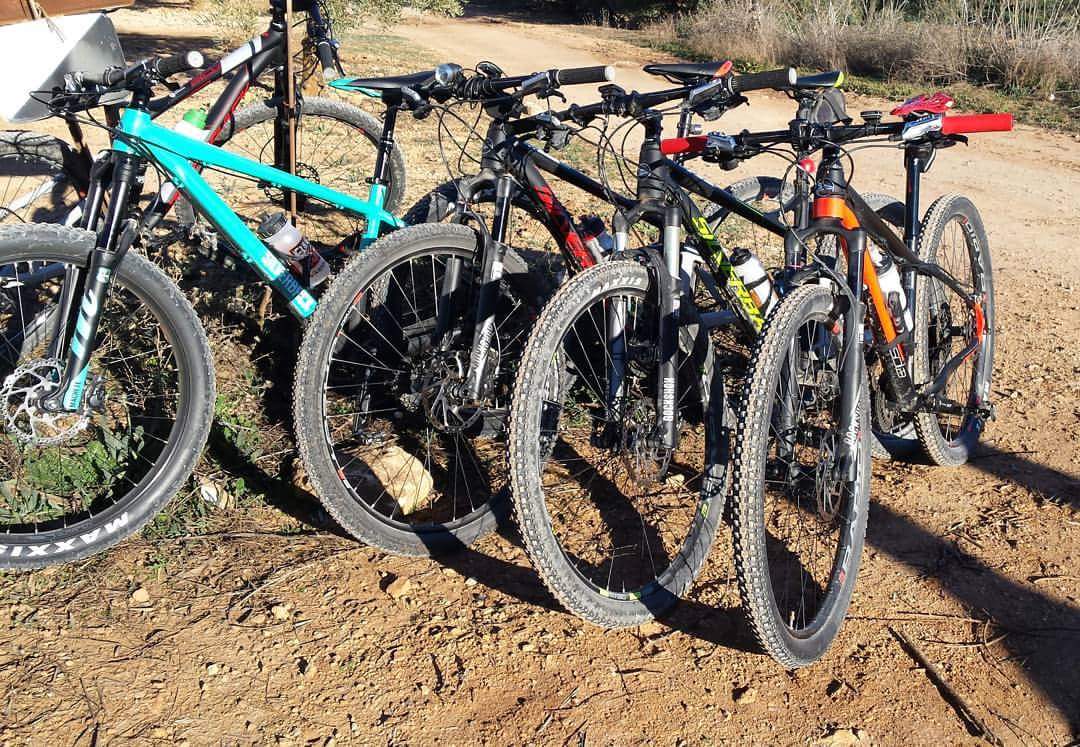 silverbackspain's tweet photo. Cada vez más y mejor, Silverback Sido 1, Sido 2, Sphere Pro, Sola 1. #Silverback2017 #rockshox #shimano #btt #mtb #sola #spherepro #sido https://t.co/m4y8FvlmSR