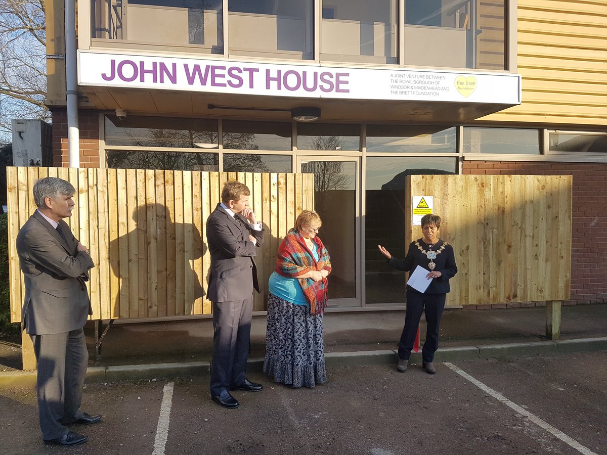 RBWM's tweet photo. The Mayor, @BrettCommunity and @MrSimonDudley help officially open the John West House shelter. Vital support for those most in need https://t.co/p9pXb3yd0X