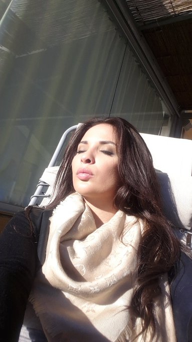 Chilling ? #sunnyday #Sitges https://t.co/r56tAHKWrw