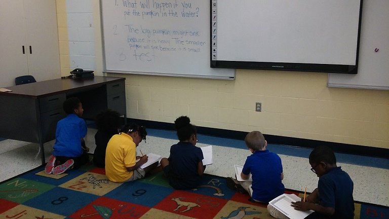 Livingston_sp's tweet photo. I Spy Science S.T.E.A.M Club! We are excited to be a S.T.E.A.M school! #DTOROCKS @principallearns @DuvalSchools https://t.co/Ee4XtTvEpM