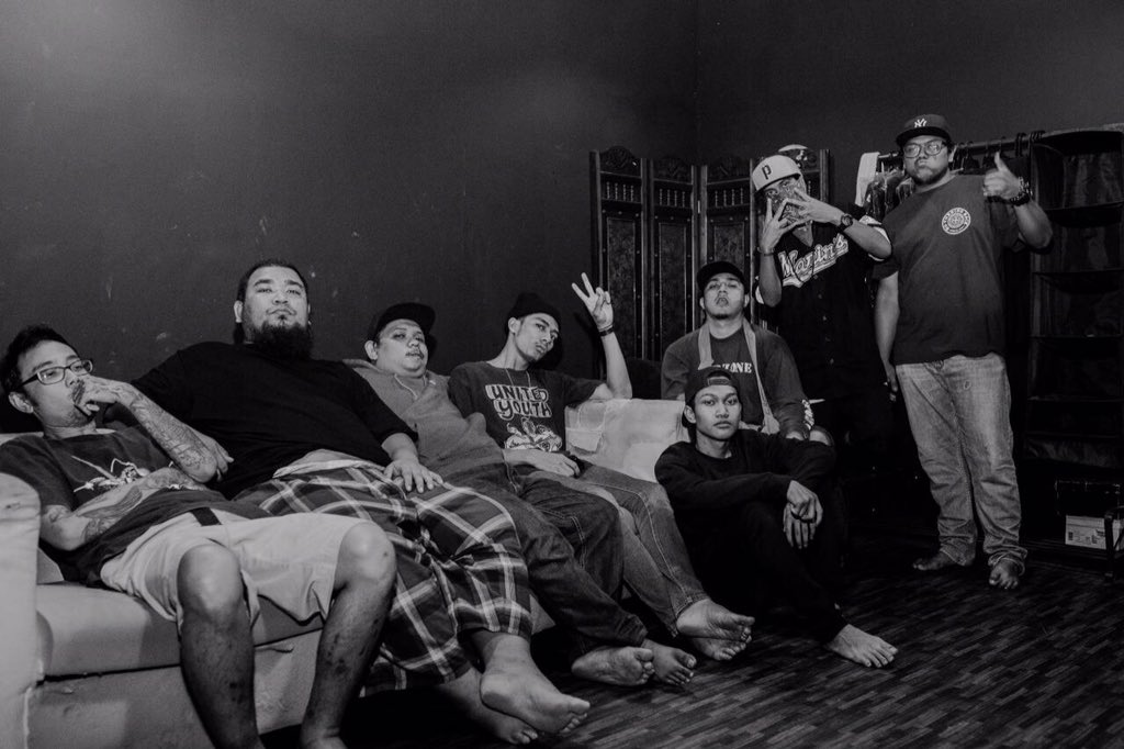 Alhamdulillah our recording session has been done . So stick tight with our updates 😘