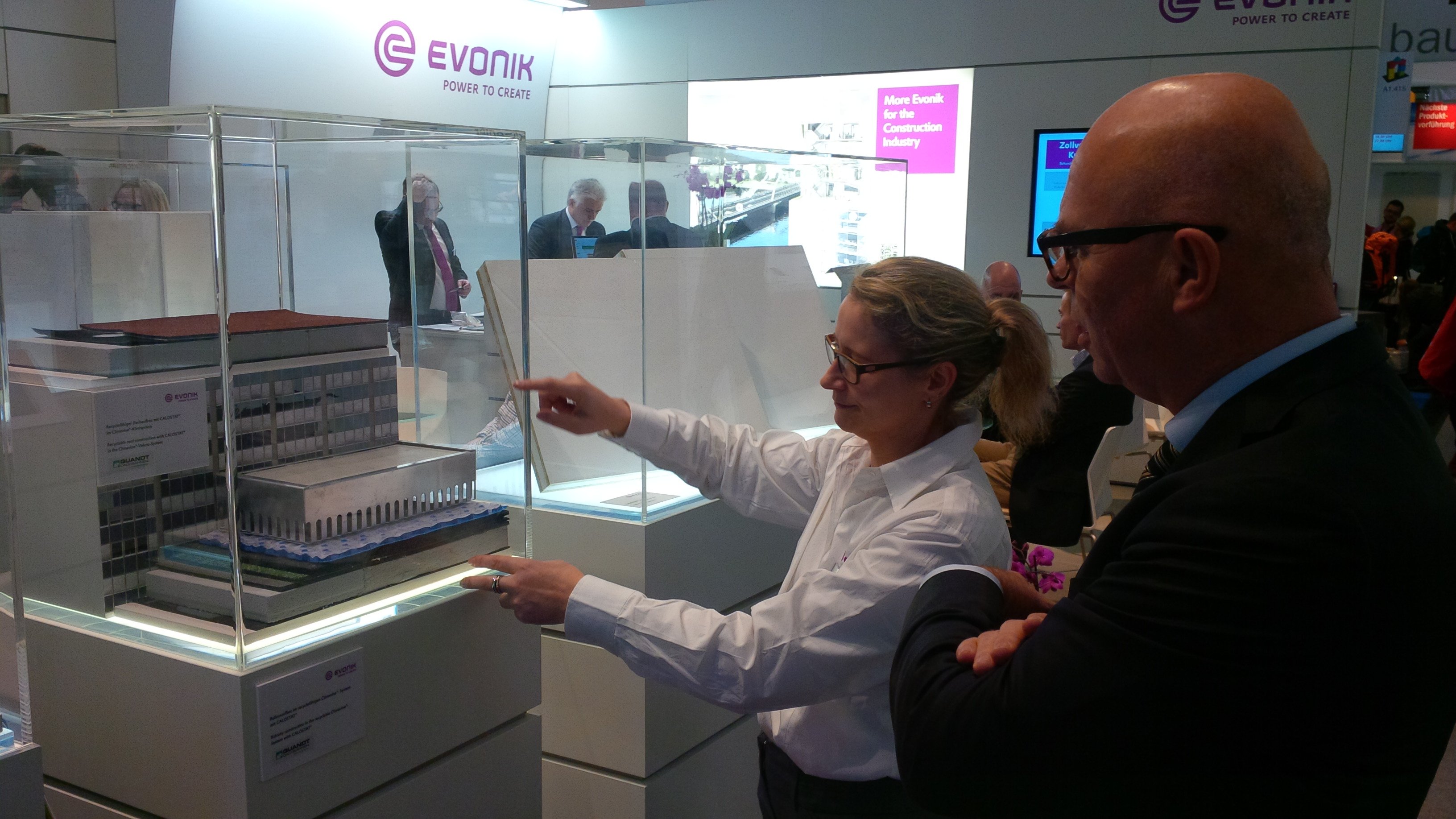 Evonik on Twitter "Dr. Gabriele Gärtner erklärt bei ihrem Vortrag am