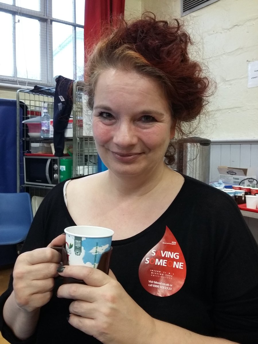 The Marvellous <a href="/ESpurginHussey/">Emma Spurgin Hussey</a> enjoying a nice cup of tea after donating blood today @Cornwallblood   #Poldark #mrszackymartin :) Rx