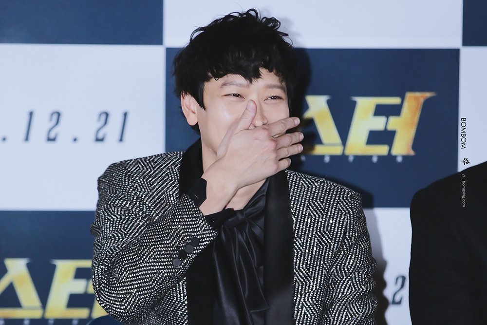갈수록 씹덕미 증가하는 #강동원 배우님 생일을 진심으로 축하합니다😊
지난 일년동안 팬들에게 많은 행복을 준만큼, 오늘 하루는 세상에서 제일 행복한 사람이길!!
#Happydongwonday