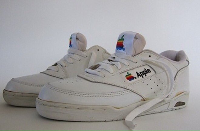 Sencilla__'s tweet photo. Apple kicks🍎 https://t.co/M4s1BGZ16e