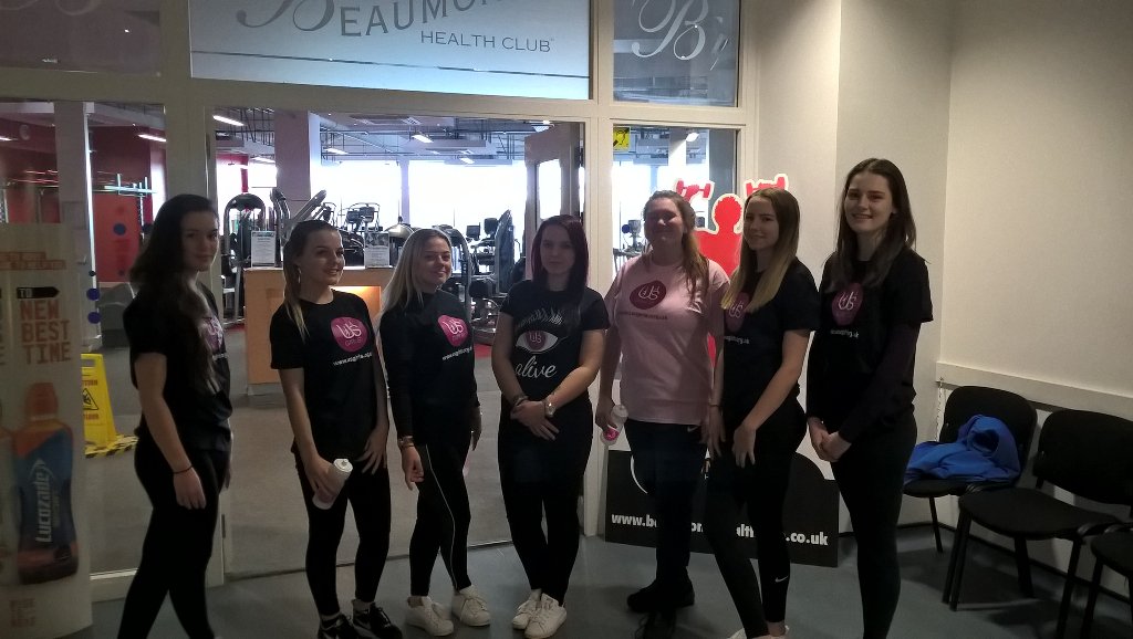 The girls ready for their first @UsGirlsTweet and <a href="/Leap_BMK/">Leap BMK</a> This Girl Can session