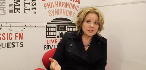 Modern_Singer's tweet photo. "Tune out the noise and focus on your voice." Great advice from #SexiSoprano #ReneeFlemming!
https://t.co/6PDjcwIx9P https://t.co/WLISTlVEHH