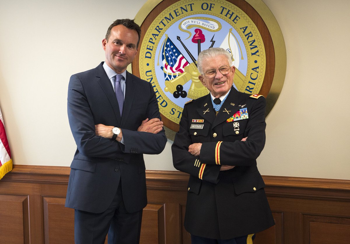 Eric Fanning tweet media