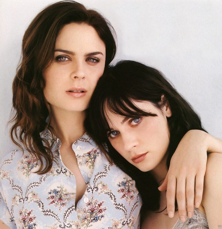 Happy bday zooey deschanel!!!   