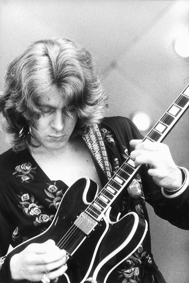 RollingStones's tweet image. Happy birthday to Mick Taylor!