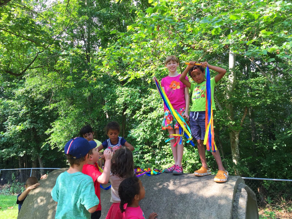 Impulse_City's tweet photo. Here's a recipe for fun: good #friends, a bit of #sunshine, and rainbow ribbon wands. https://t.co/W65eFWXV93 #hyattsville #kids #camp https://t.co/zP5P67fylu
