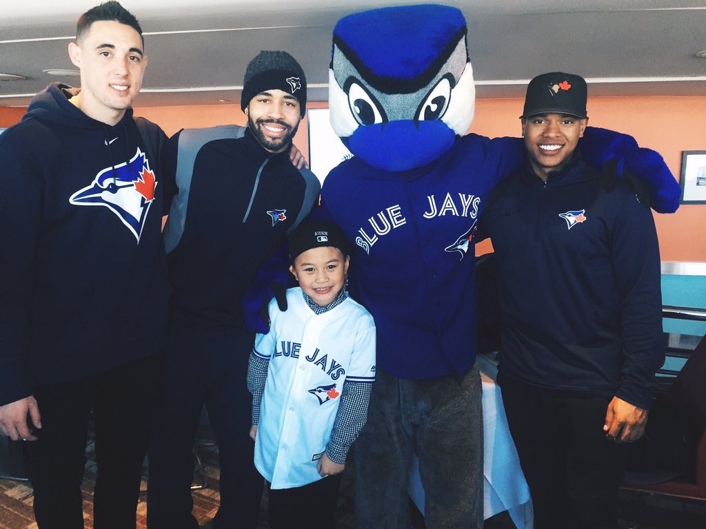 hello_charisse's tweet photo. @MStrooo6 @BlueJays we're sorta still living off the high from #WT2016 🙃🙃 https://t.co/qPVYWisQDq