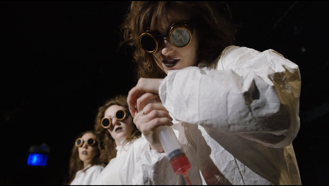 ideafarmfilms's tweet photo. Lunar babes. #phasesofthemoonplays #menstruosity #subcutaneoustheatre #propmalfunction #somuchblood #comedy #indiefilm #curtainsmovie.com https://t.co/LkCH8xNDmS