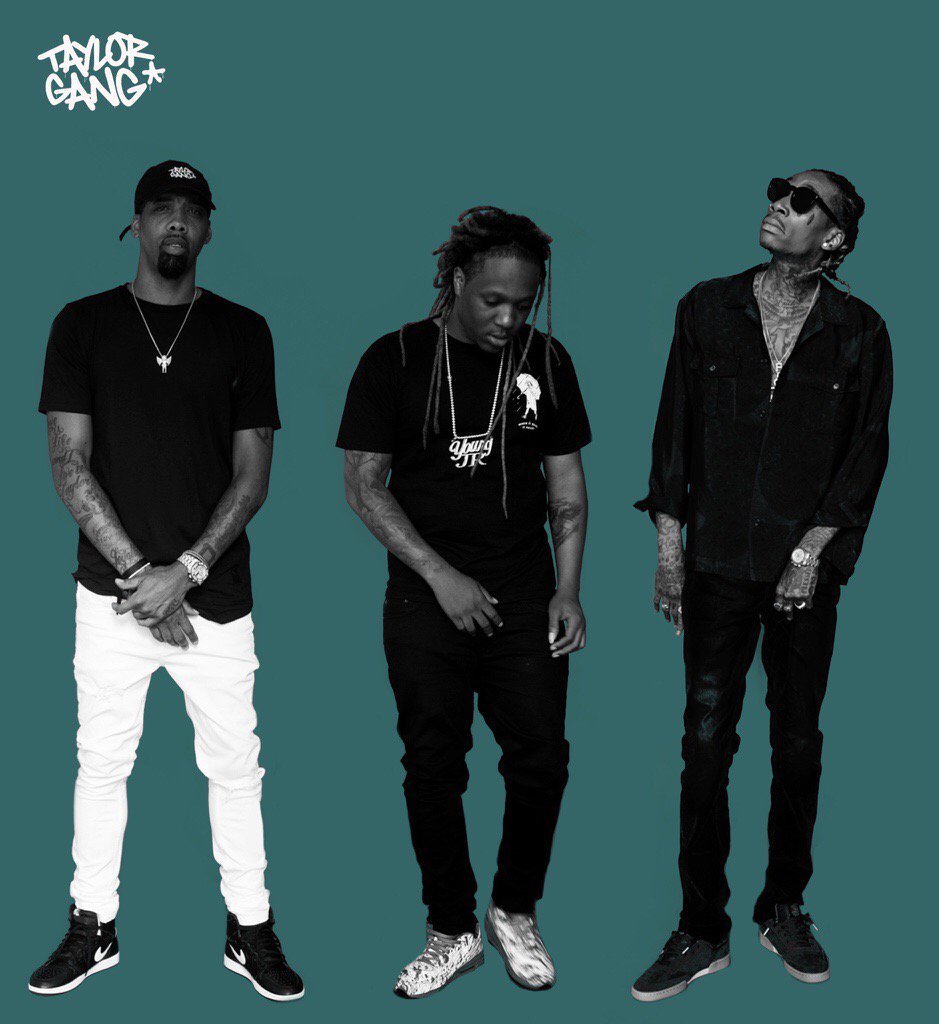 billboard's tweet photo. .@WizKhalifa, @ChevyWoods &amp; @RealJRDonato feel like "The Man" in new @TaylorGang video (premiere) https://t.co/X6ApoUCDoW https://t.co/tDnSvIC1jX