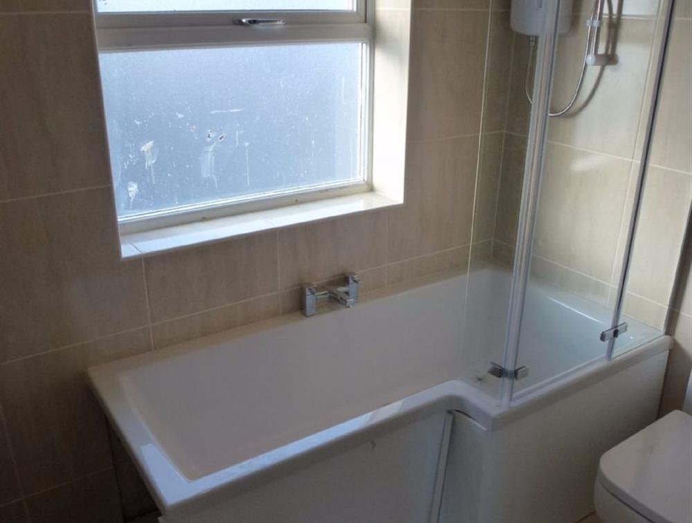 LPoolProperty's tweet photo. 3 Bed Semi to #rent on Abbeystead Road in #Aintree #Liverpool - £700pcm Contact @LPoolProperty for viewings. https://t.co/hIcQaP3E6j https://t.co/6n6SyhJCDy