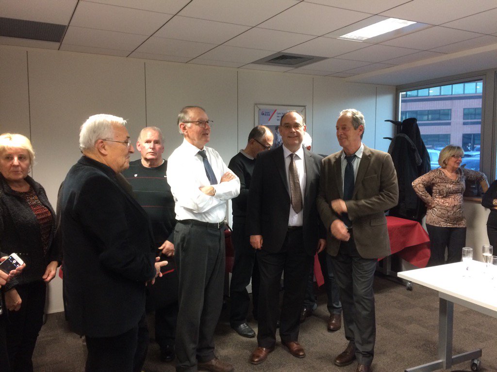 KerebelAxa's tweet photo. Moment de convivialité avec nos anciens, ARAXA,bonne année ! https://t.co/kwXGJkHhzn