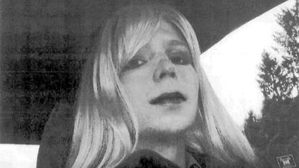 #BREAKING President Obama commutes sentence of Chelsea Manning bit.ly/2jlaWaY https://t.co/QdAS2F5ea8