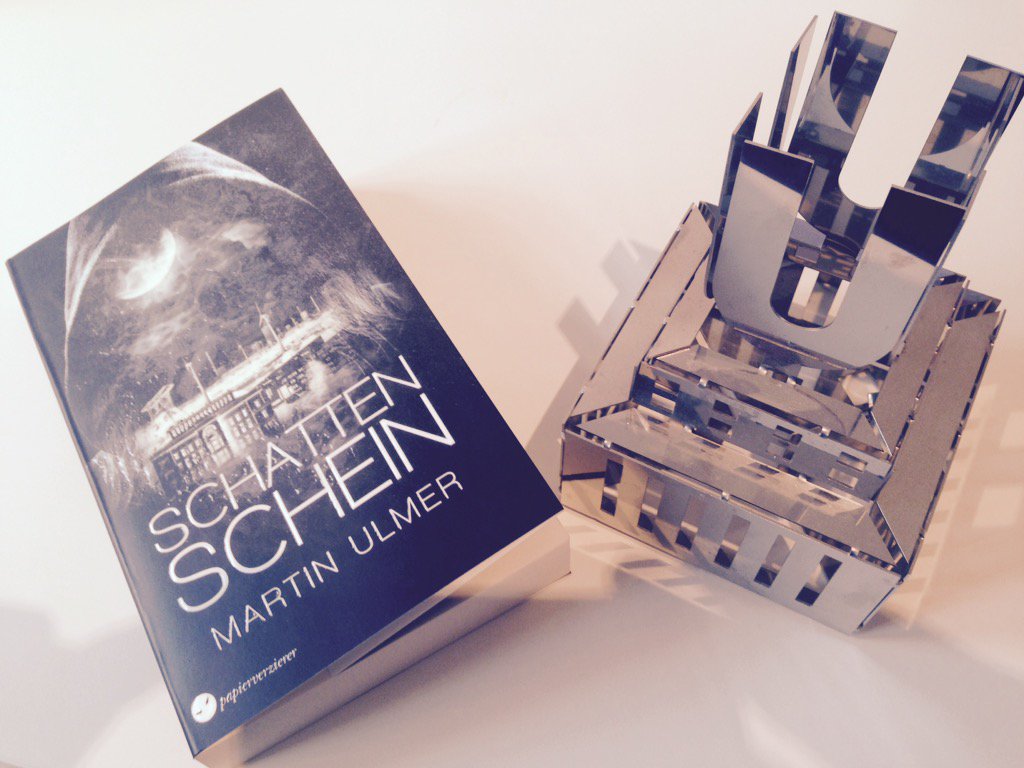 AutorMUlmer's tweet photo. #schattenschein #papierverzierer #urbanfantasy #leuchtetimdunkeln #u #ruhrgebiet #2017 @PhantastikNews https://t.co/2O9JJN9wTh