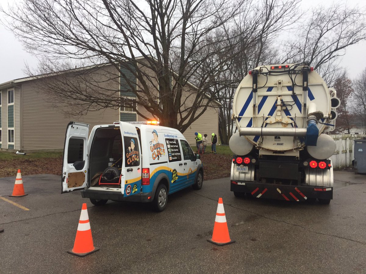PumpThatSeptic's tweet photo. 6" sewer main blockage. #jetter #vactor2100 #pumppinit #enzo #chaincutter #ridgid #seesnake https://t.co/In6OAx2QoZ