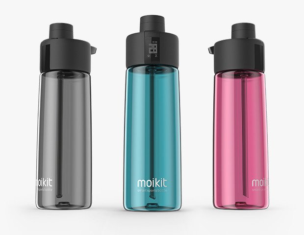 Indiegogo's tweet photo. How much water have you had today? This @Moikit_Tech bottle keeps track for you. https://t.co/Z3OatDlrjo https://t.co/XiainomegP