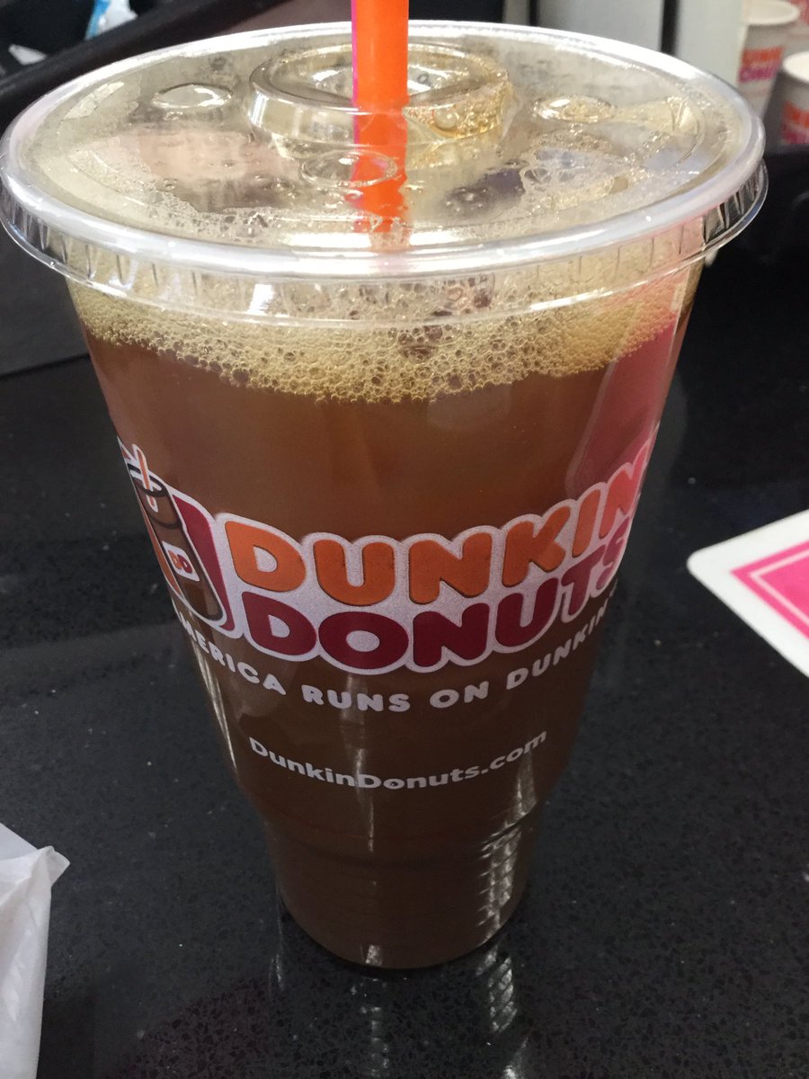Emjay1028's tweet photo. Better late than never! Second half of the day is sure to run more smoothly now! 👍🏻☕️☀️@DunkinBoston #CoffeeBreak #LargeIced https://t.co/hRNa4sP716